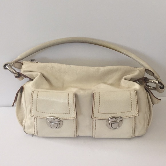 Marc Jacobs Handbags - Marc Jacobs white leather shoulder bag